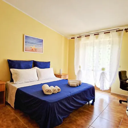 Blue Horizon - Seaside 120m To The Beach - Air Conditioning - Wi-fi - View - Free Parking Apartment