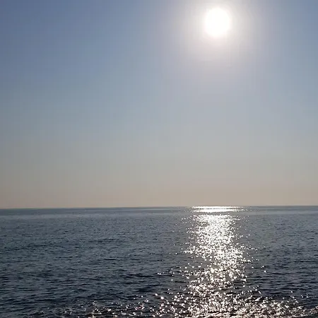Blue Horizon - Seaside 120m To The Beach - Air Conditioning - Wi-fi - View - Free Parking Apartment *